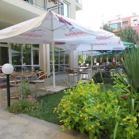 Family Aurelia 酒店 阳光海滩