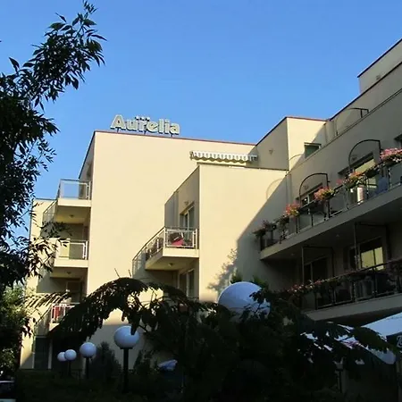 Family Aurelia 3*